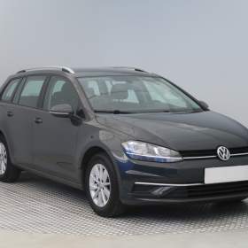 Volkswagen Golf 1.0 TSI / 19514005
