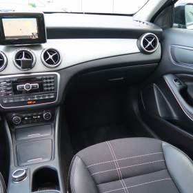 Foto inzerátu Mercedes GLA GLA 200 CDI 4MATIC