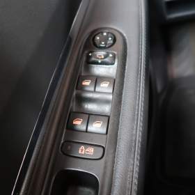 Foto inzerátu Peugeot 5008 1.6 HDi