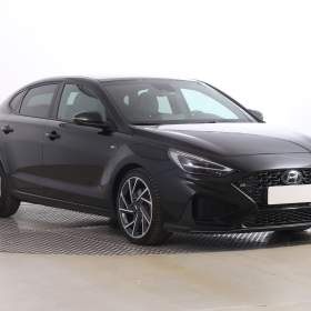 Hyundai i30 Fastback 1.5 T- GDI MHEV / 19516261