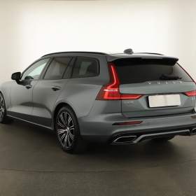 Foto inzerátu Volvo V60 B4