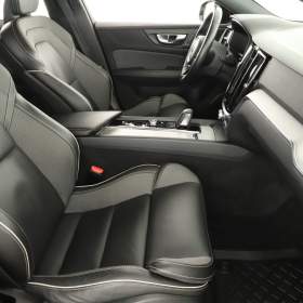 Foto inzerátu Volvo V60 B4