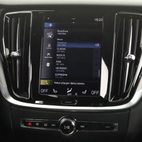 Foto inzerátu Volvo V60 B4
