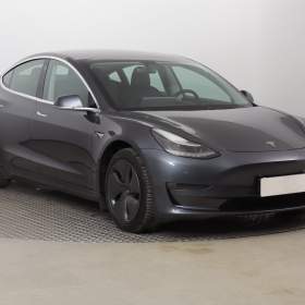 Tesla Model 3 Long Range 4WD 78kWh / 19516330