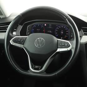 Foto inzerátu Volkswagen Passat 2.0 TDI