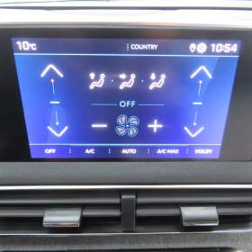 Foto inzerátu Peugeot 5008 PureTech 130