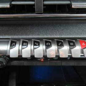 Foto inzerátu Peugeot 5008 PureTech 130