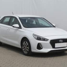 Hyundai i30 1.4 CVVT / 19516811