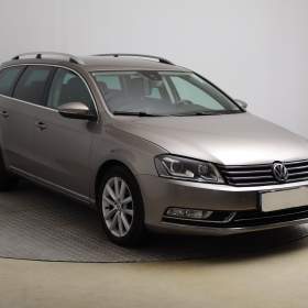 Volkswagen Passat 2.0 TDI / 19517030