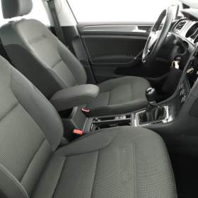 Foto inzerátu Volkswagen Golf 1.6 TDI