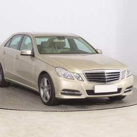 Mercedes- Benz Třídy E E 350 CDI 4MATIC / 19520750