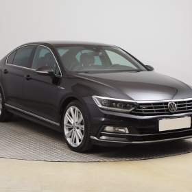 Volkswagen Passat 2.0 BiTDI / 19521246