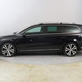 Foto inzerátu Volkswagen Passat 2.0 TDI