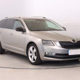 Škoda Octavia 1.5 TSI / 19527440