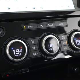 Foto inzerátu Land Rover Discovery 3.0 Td6