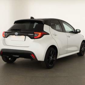 Foto inzerátu Toyota Yaris 1.5 VVT-i Hybrid