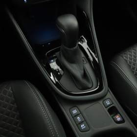 Foto inzerátu Toyota Yaris 1.5 VVT-i Hybrid