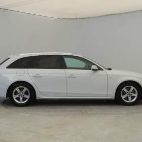 Foto inzerátu Audi A4 3.0 TDI