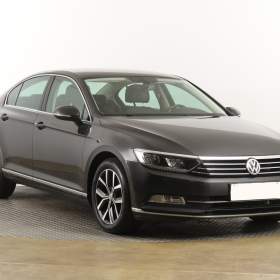 Foto inzerátu Volkswagen Passat 2.0 TDI