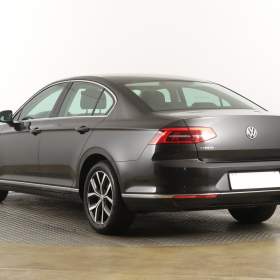 Foto inzerátu Volkswagen Passat 2.0 TDI