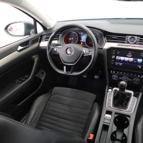 Foto inzerátu Volkswagen Passat 2.0 TDI