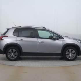 Foto inzerátu Peugeot 2008 1.2 PureTech