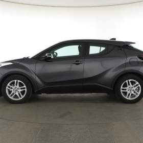 Foto inzerátu Toyota C-HR 1.8 Hybrid