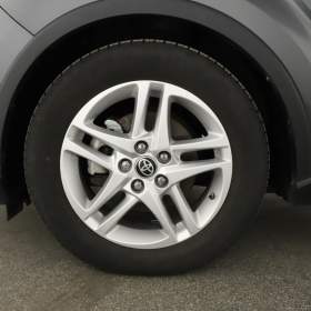 Foto inzerátu Toyota C-HR 1.8 Hybrid