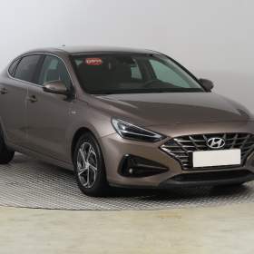 Hyundai i30 Fastback 1.5 T- GDI MHEV / 19531968