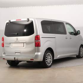 Foto inzerátu Peugeot Traveller 2.0 BlueHDi