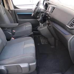 Foto inzerátu Peugeot Traveller 2.0 BlueHDi