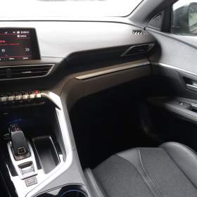 Foto inzerátu Peugeot 3008 1.5 BlueHDi