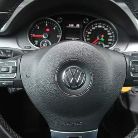 Foto inzerátu Volkswagen Passat 2.0 TDI