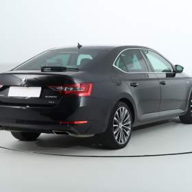 Foto inzerátu Škoda Superb 2.0 TSI