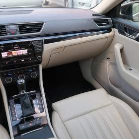 Foto inzerátu Škoda Superb 2.0 TSI