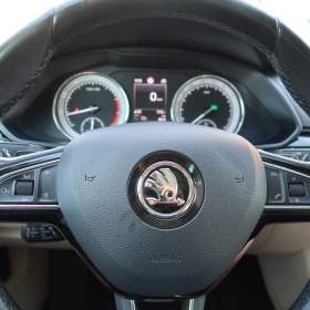 Foto inzerátu Škoda Superb 2.0 TSI