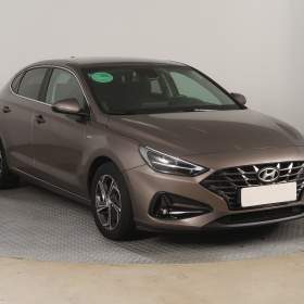 Hyundai i30 Fastback 1.5 T- GDI MHEV / 19534097