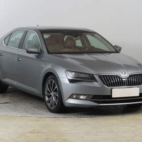 Škoda Superb 2.0 TSI / 19534389