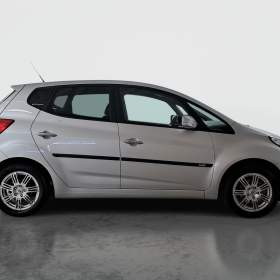 Foto inzerátu Hyundai ix20 1.6 CVVT