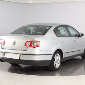Foto inzerátu Volkswagen Passat 2.0 TDI