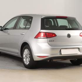 Foto inzerátu Volkswagen Golf 1.2 TSI