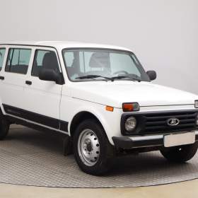 Lada Niva 1.7 i / 19535001