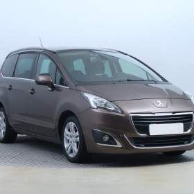 Peugeot 5008 2.0 HDI / 19536053
