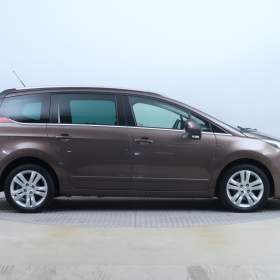Foto inzerátu Peugeot 5008 2.0 HDI