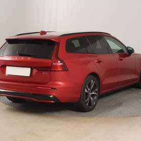 Foto inzerátu Volvo V60 B4