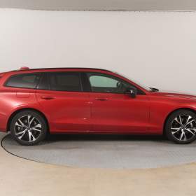 Foto inzerátu Volvo V60 B4