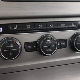 Foto inzerátu Volkswagen Golf 1.2 TSI