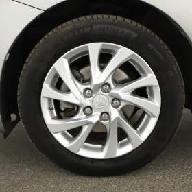 Foto inzerátu Toyota Auris Hybrid