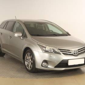 Toyota Avensis 2.0 D- 4D / 19540526