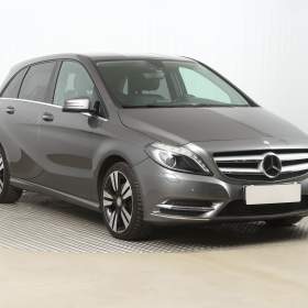 Mercedes- Benz Třídy B B 180 / 19541300